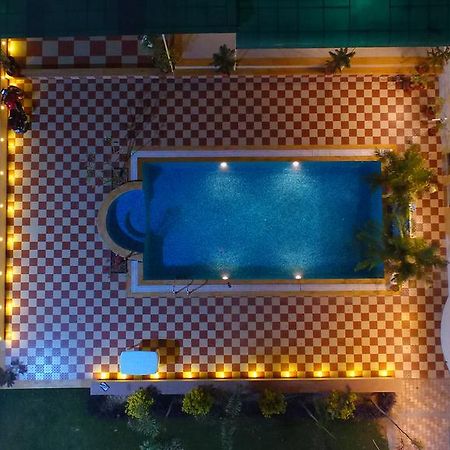 Krishna Farm Otel Vasad Dış mekan fotoğraf